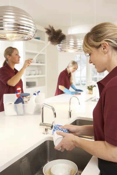 Team Of Commercial Cleaners Working In Domestic Kitchen — Stock Photo, Image
