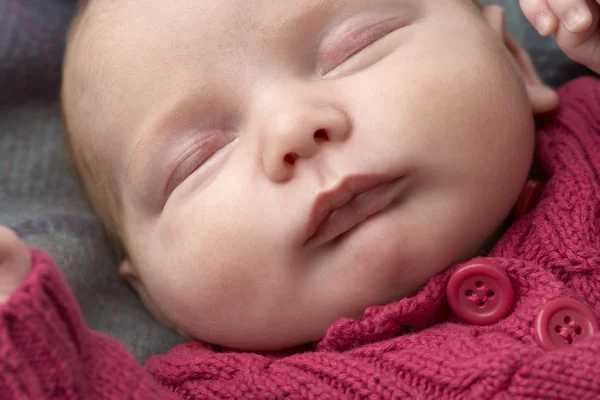 睡初生女婴的肖像 — 图库照片