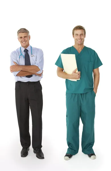 Dois profissionais médicos do sexo masculino — Fotografia de Stock