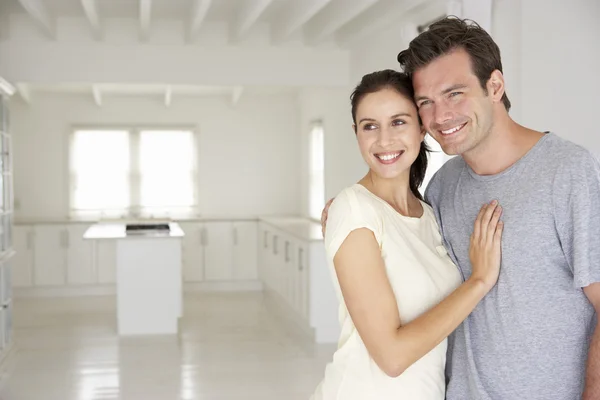 Couple in new home — Stock Photo, Image