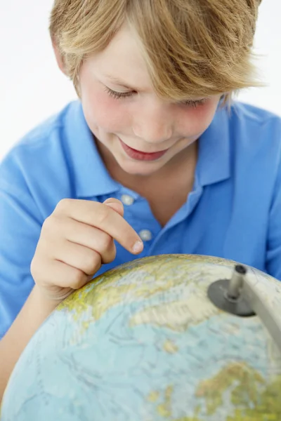 Young boy with globe — Stock Photo, Image