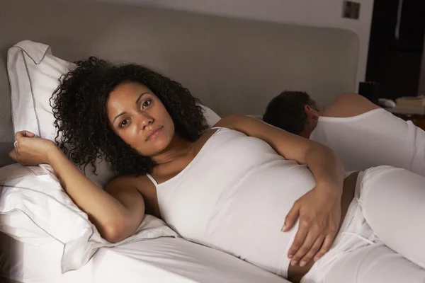 Pregnant woman unable to sleep — Stock Photo, Image