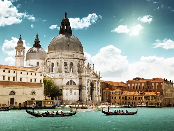 Büyük Kanal ve Bazilika Santa Maria della Salute, Venedik, İtalya — Stok fotoğraf