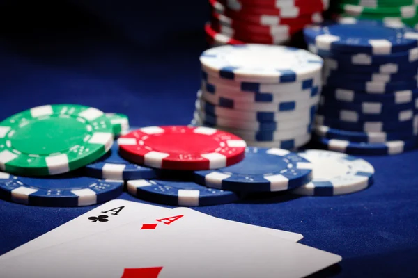 Stack of chips and two aces — Stock Photo, Image