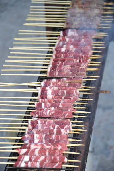 Cooking skewers — Stock Photo, Image