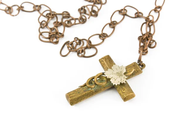 Złoty Krzyż chrześcijański z łańcuchem — Zdjęcie stockowe