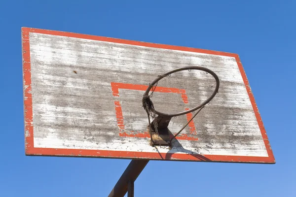 Alter Basketballkorb — Stockfoto