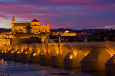 Old town adlı gece cordoba, İspanya