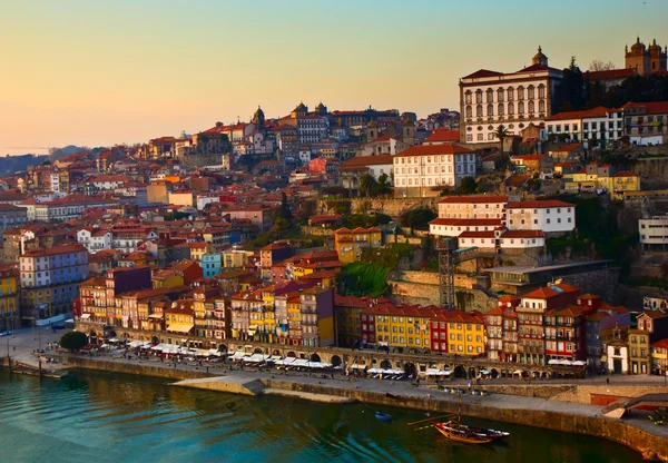 Старе місто Порту (Португалія). — стокове фото