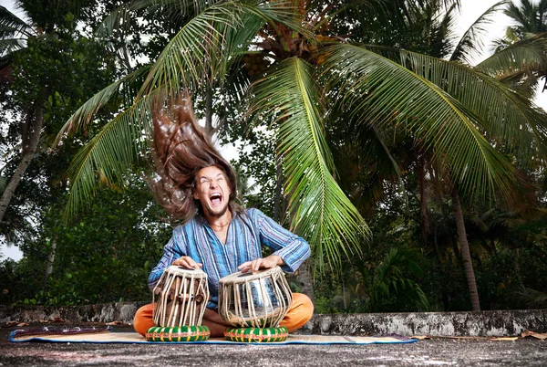 Tabla player with hair up — Stock Photo, Image
