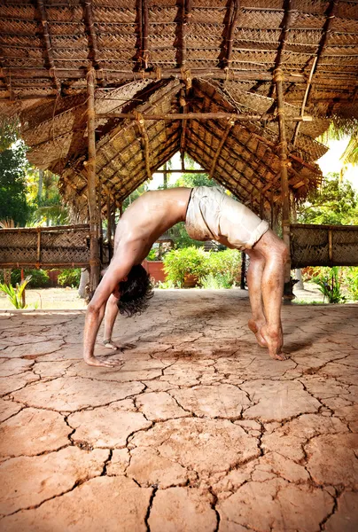 Grunge Yoga Chakrasana — Stock Photo, Image