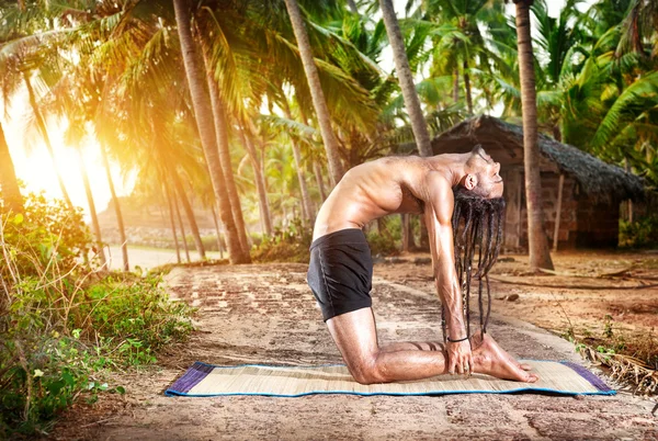 Yoga-Kamelpose — Stockfoto