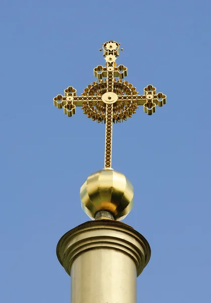 Cruz Svyato-Uspenskiy Catedral. Ucrania .Poltava —  Fotos de Stock