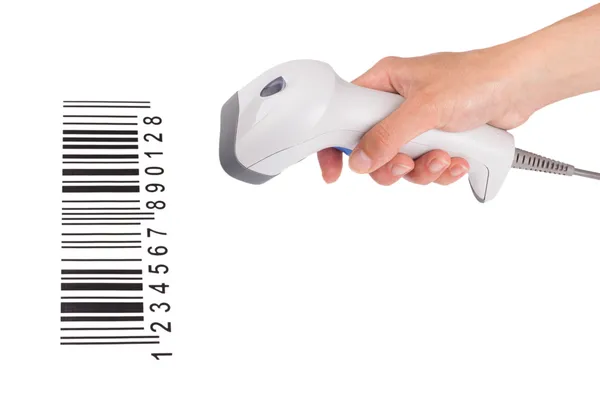 El escáner manual del código de barras en una mano femenina con el código de barras aislado sobre un fondo blanco — Foto de Stock