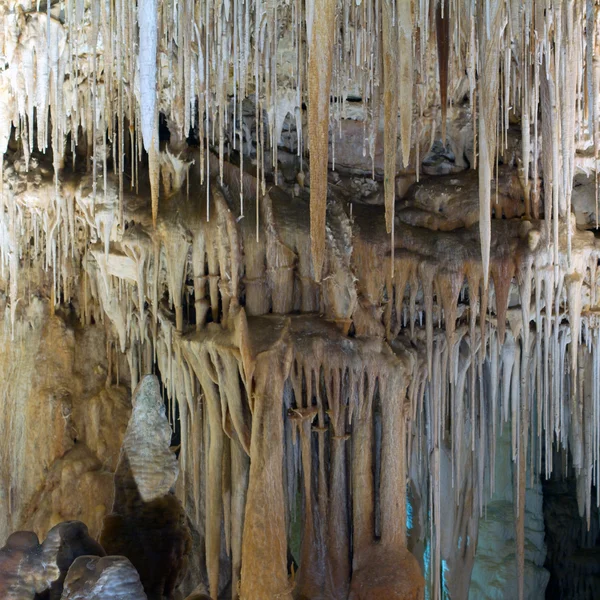 Caverna estalactite estalagmite — Fotografia de Stock
