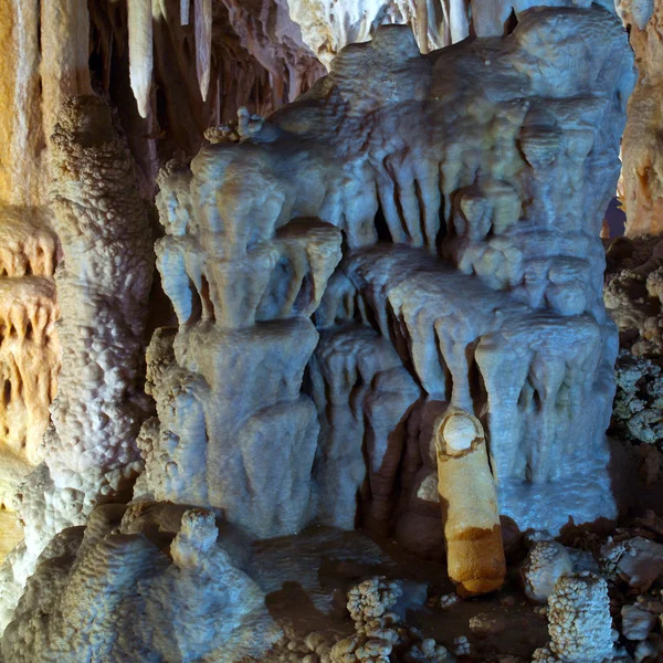Krápníková jeskyně stalagmit — Stock fotografie