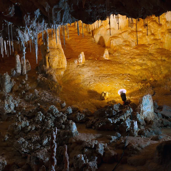 Stalactite stalagmite cavern — Stock Photo, Image