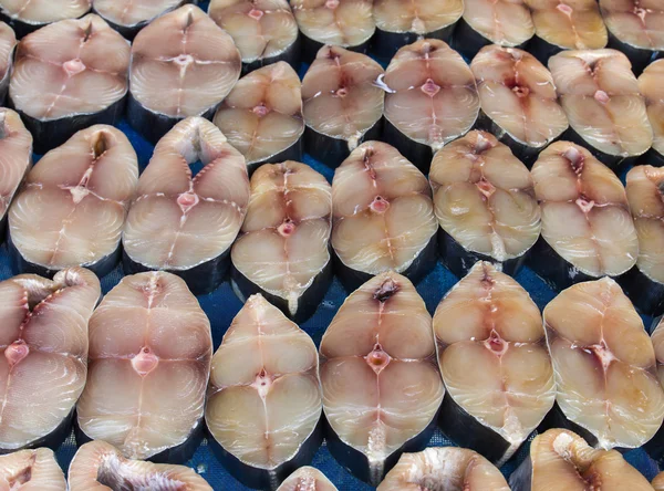 Filetes de peixe para venda — Fotografia de Stock