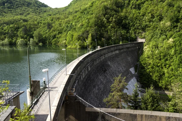 Stock image Dam of lake valley walnuts