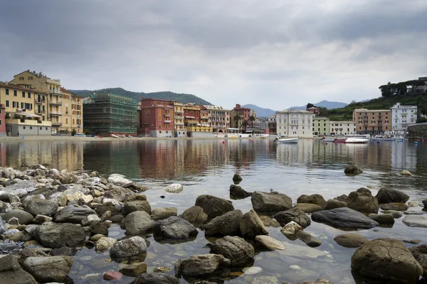 Silence Bay em Sestri Levante, famosa pequena cidade na Ligúria, Itália — Fotografia de Stock