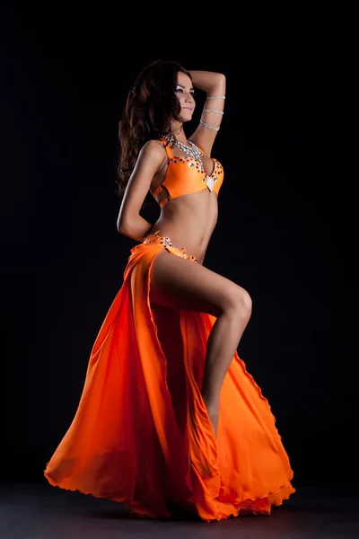 Sexy oriental dancer — Stock Photo, Image