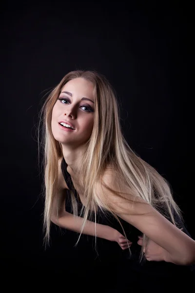 Mooie blonde yong vrouw — Stockfoto