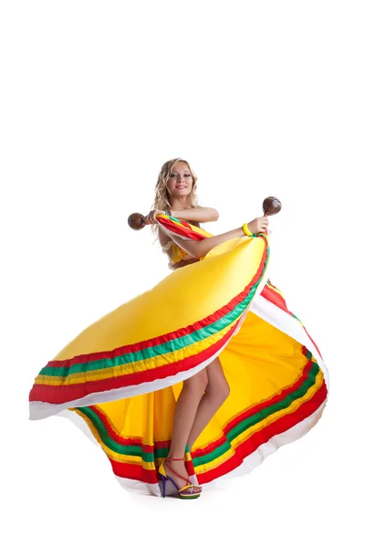 Mujer rubia realizando danza mexicana —  Fotos de Stock