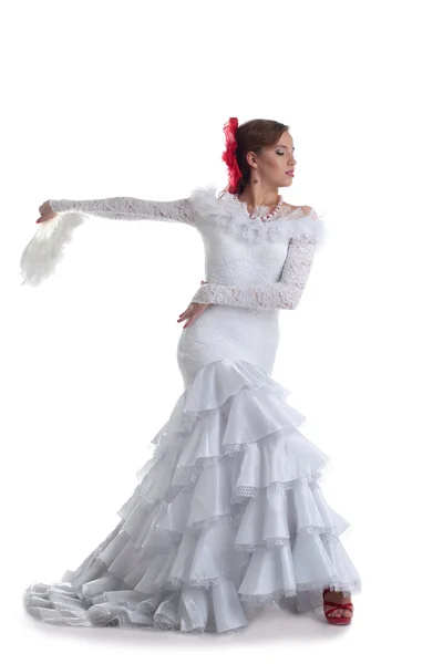 Kvinnan i vit klänning utför flamenco — Stockfoto