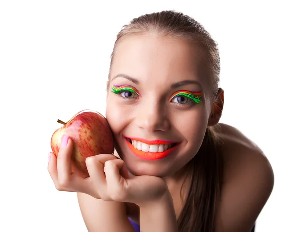 Hauska söpö nainen muotokuva punainen omena — kuvapankkivalokuva