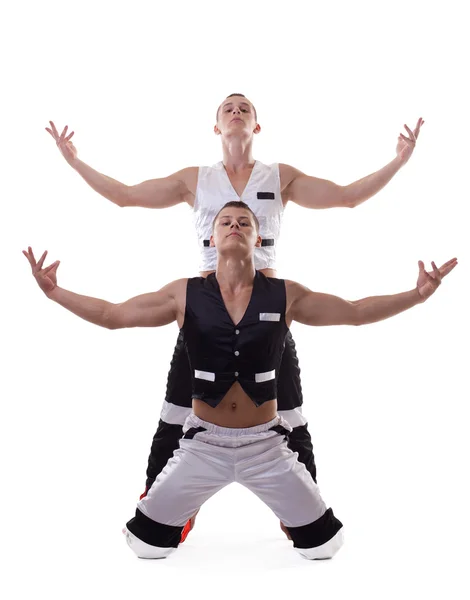 Dois homens fortes mostram desempenho de dança isolado — Fotografia de Stock