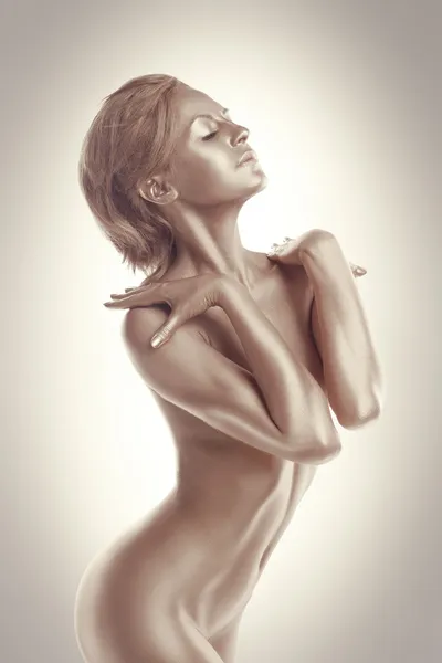Frauenkunst Nacktporträt mit Metallhaut — Stockfoto