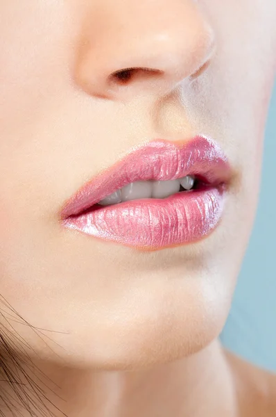 Les lèvres de la belle femme — Photo