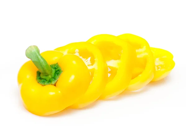 Gehackte Paprika isoliert — Stockfoto