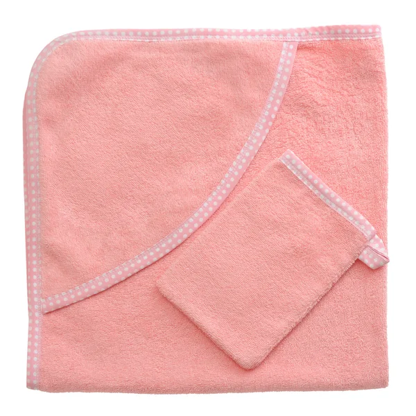 Toalha de bebê de banho rosa em um fundo branco — Fotografia de Stock