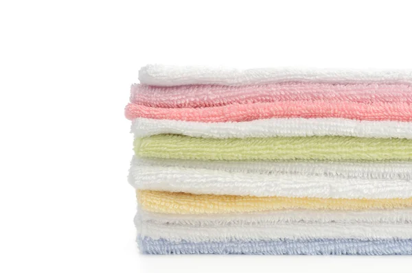 Ręcznik stosu. na białym tle — Zdjęcie stockowe