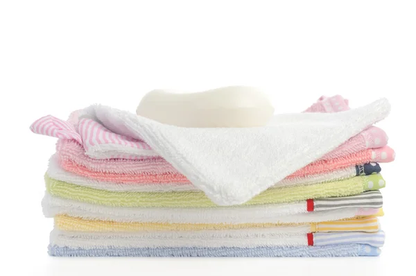 Uma pilha de toalhas. Isolados — Fotografia de Stock