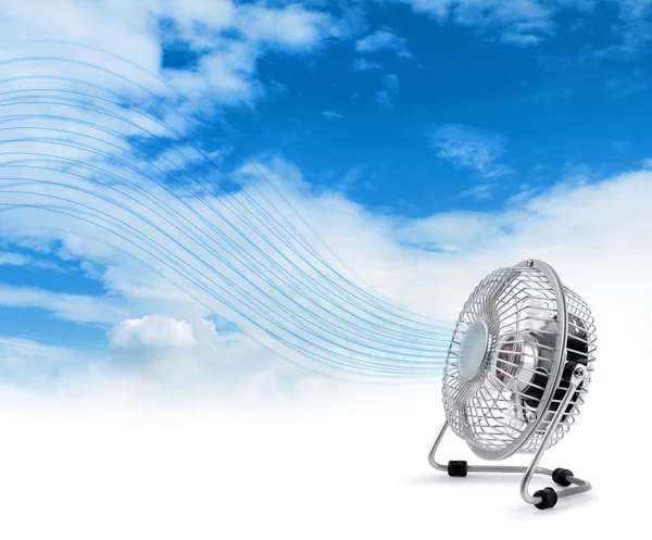 Ventilatore di raffreddamento elettrico che soffia aria fresca — Foto Stock