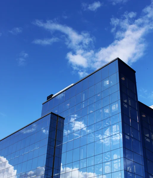 Сучасна офісна будівля синій — стокове фото