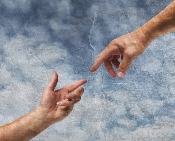 Două mâini atingând stilul vechi de pictură — Fotografie, imagine de stoc