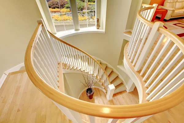 Güzel lüks modern merdiven tasarımı. — Stok fotoğraf