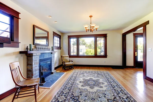 Imágenes: pisos de color beige | bonita casa de dos pisos de color