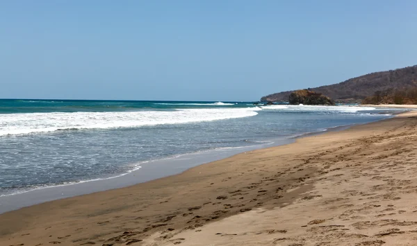 Playa vacía del Pacífico — Foto de Stock