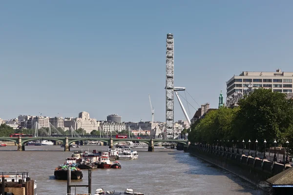 Vue latérale de London Eye — Photo