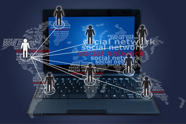 Laptop con social network . — Foto Stock