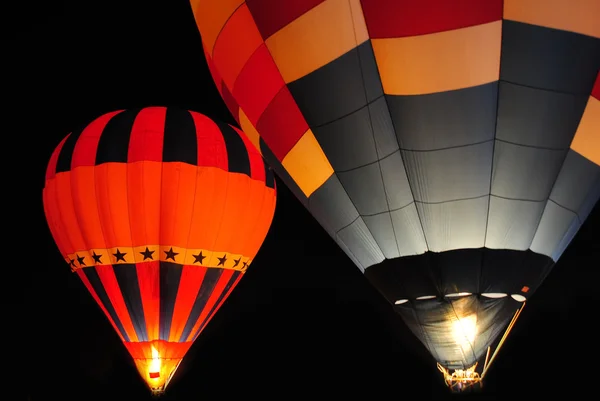 Hot air balloon at night. — Stock Photo, Image