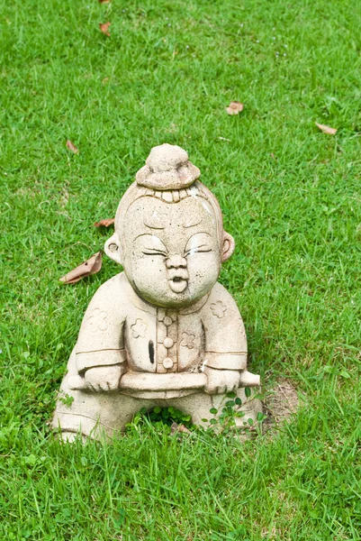 Китайський статуя трава на полі в храмі — стокове фото
