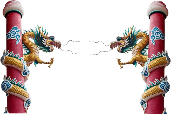 Китайская статуя дракона изолирована на белом — стоковое фото