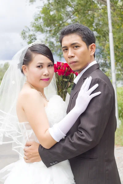 Asian man and woman in wedding concept. — Stock Photo, Image