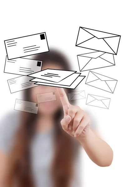 Ázsiai üzleti lady rámenős mail, szociális háló. — Stock Fotó