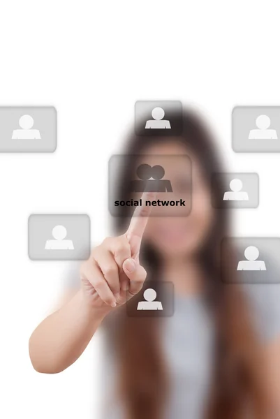 Azjatycki biznes dama pchanie sieć społeczną na tablicy — Zdjęcie stockowe